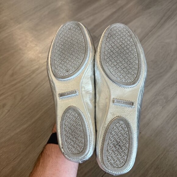 Tory Burch Reva Ballet Flats Metallic Silver Leather Women’s Size 8.5 - Picture 6 of 7